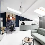 Bright Modern In The Heart Of The Old Town Lägenhet *
