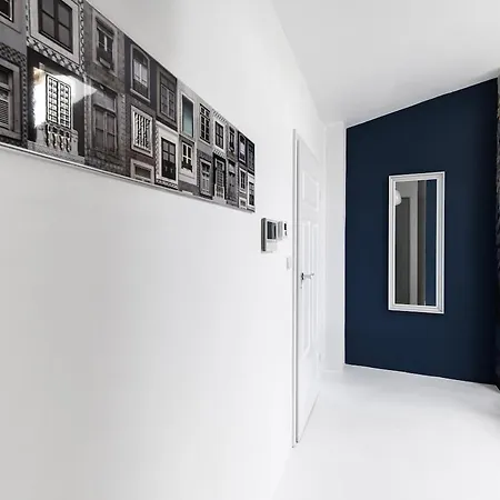 Bright Modern In The Heart Of The Old Town Krakow