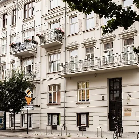 Bright Modern In The Heart Of The Old Town *